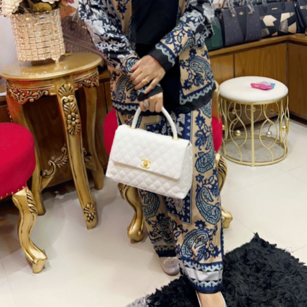 Dubai Branded White Quilted Handbag Elegant CC Classic with Gold-Tone Hardware