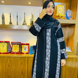 Elegant Black Abaya with Geometric Print Stylish & Modest | Size 54