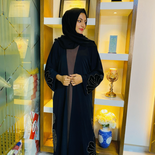 Elegant Black Abaya with Leaf Embroidery | Size 54